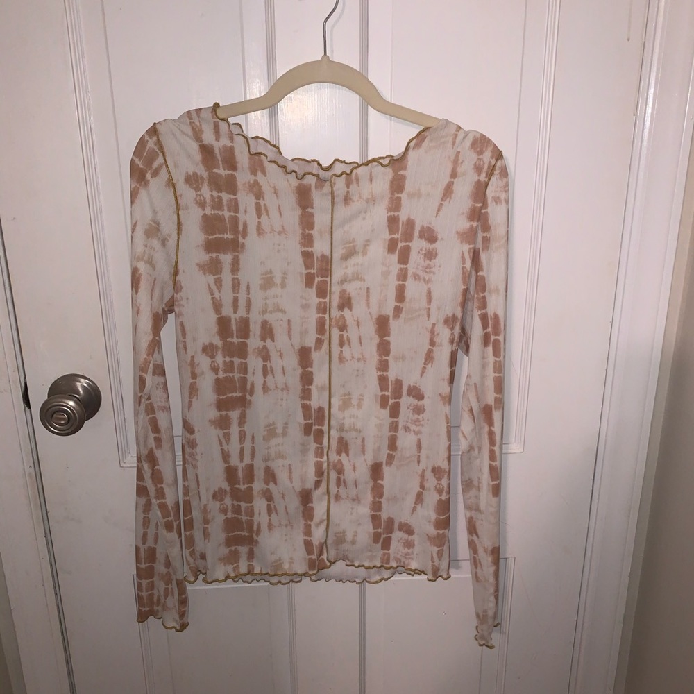 Long sleeve shirt